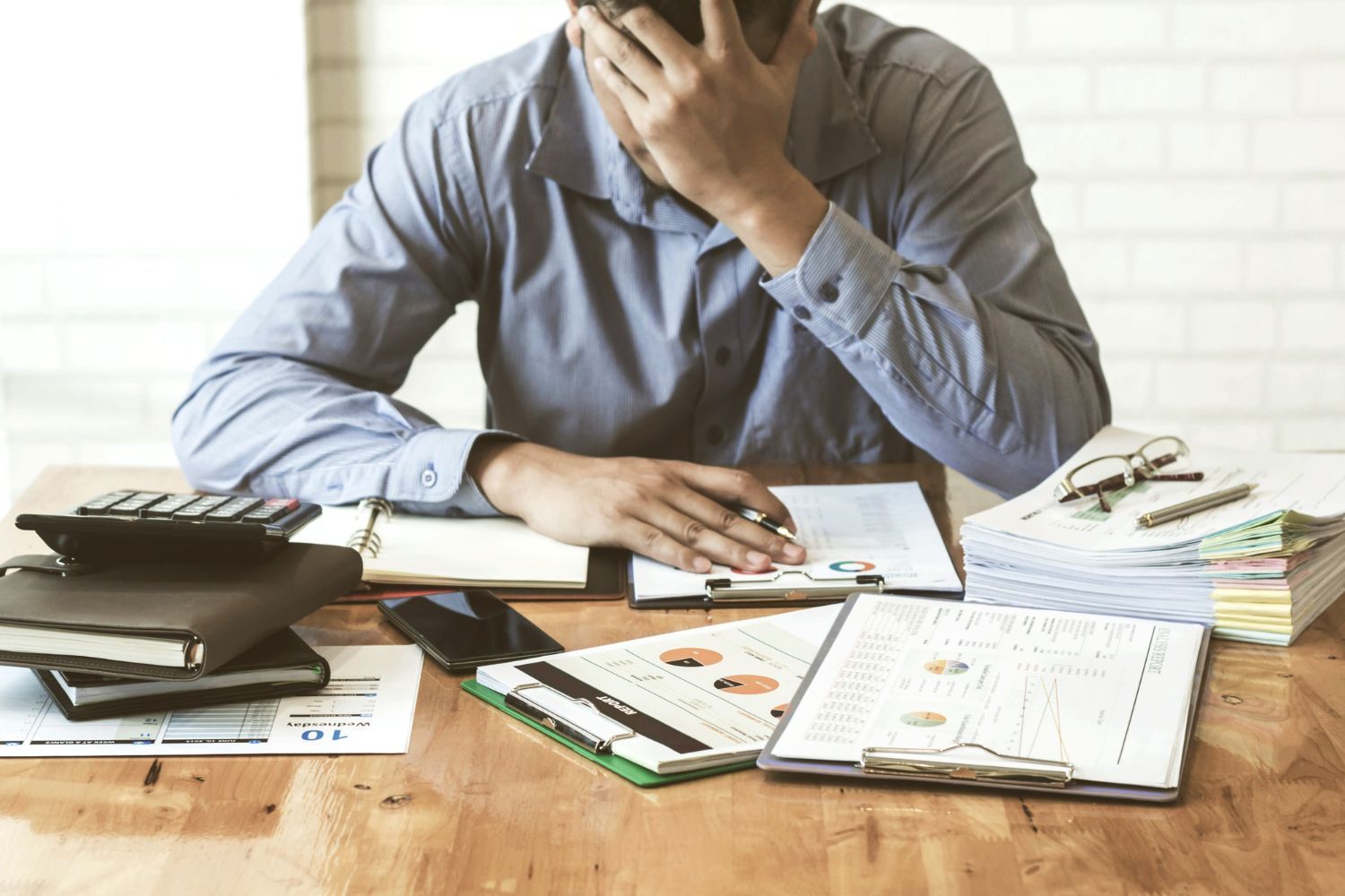 • contractor weighing pros and cons of limited company IR35