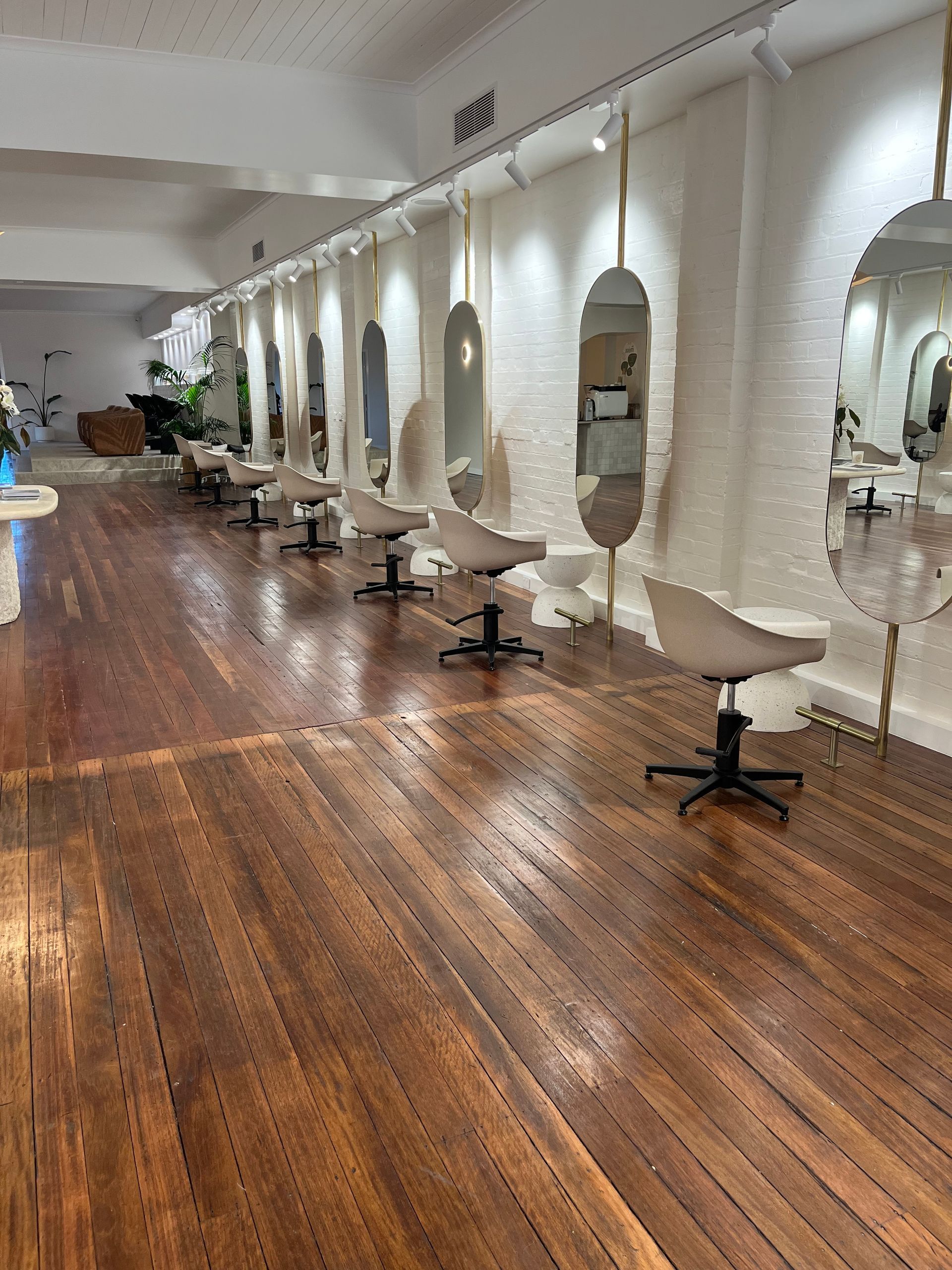 clean hair salon - Cleaning Services in Darling Downs, QLD