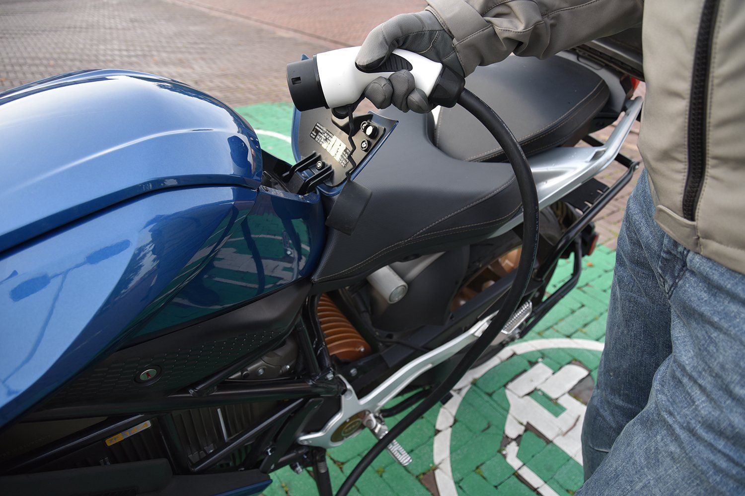 Zero SR/S - Zero Motorcycles - Electric Motorbikes