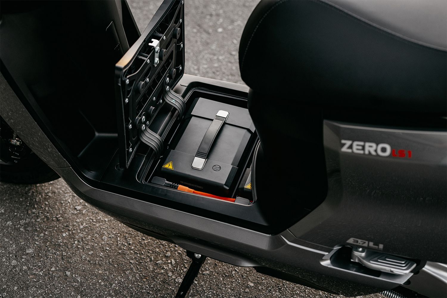 Zero Motorcycles - Zero LS1 2026