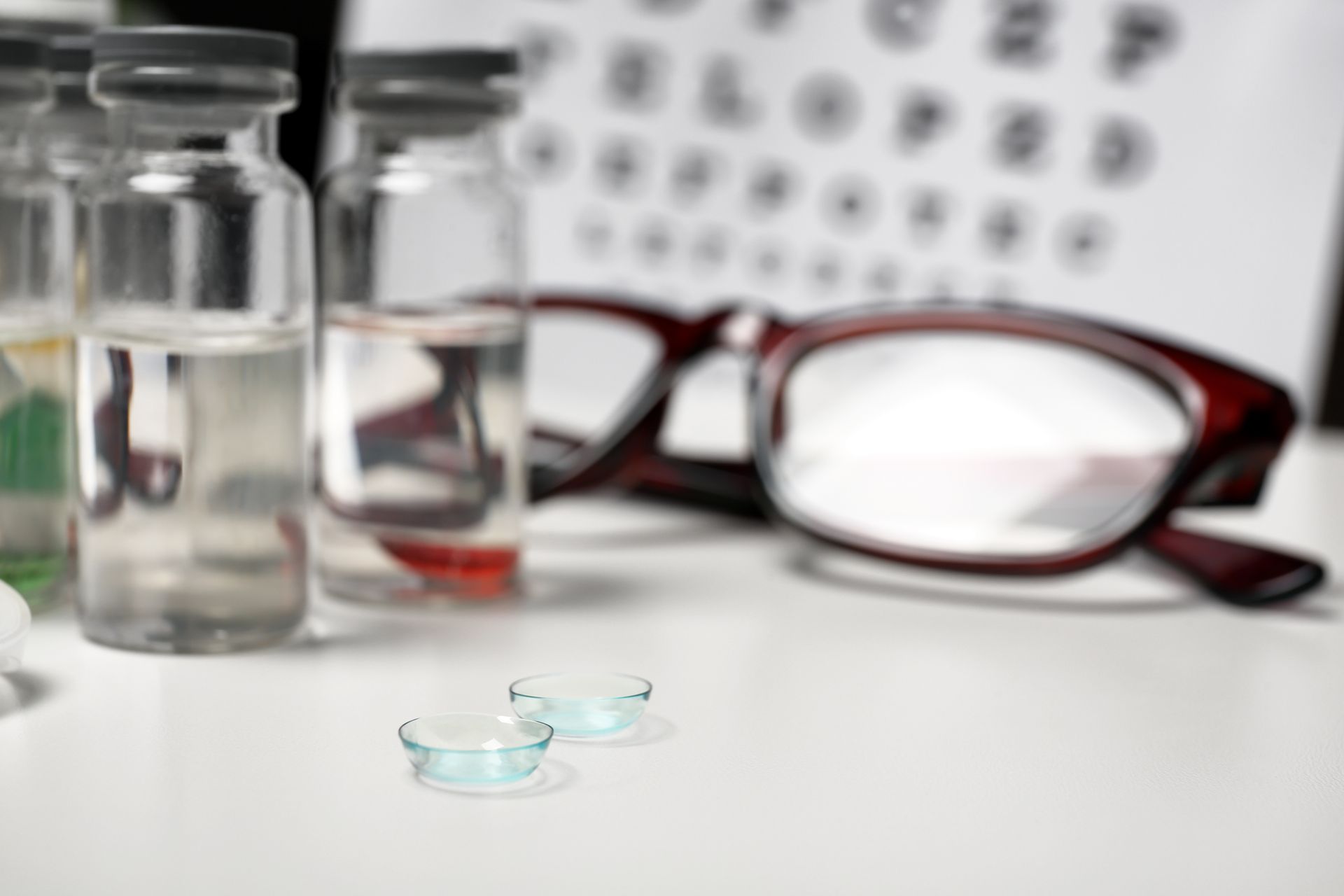 Applicazione e Vendita lenti a contatto