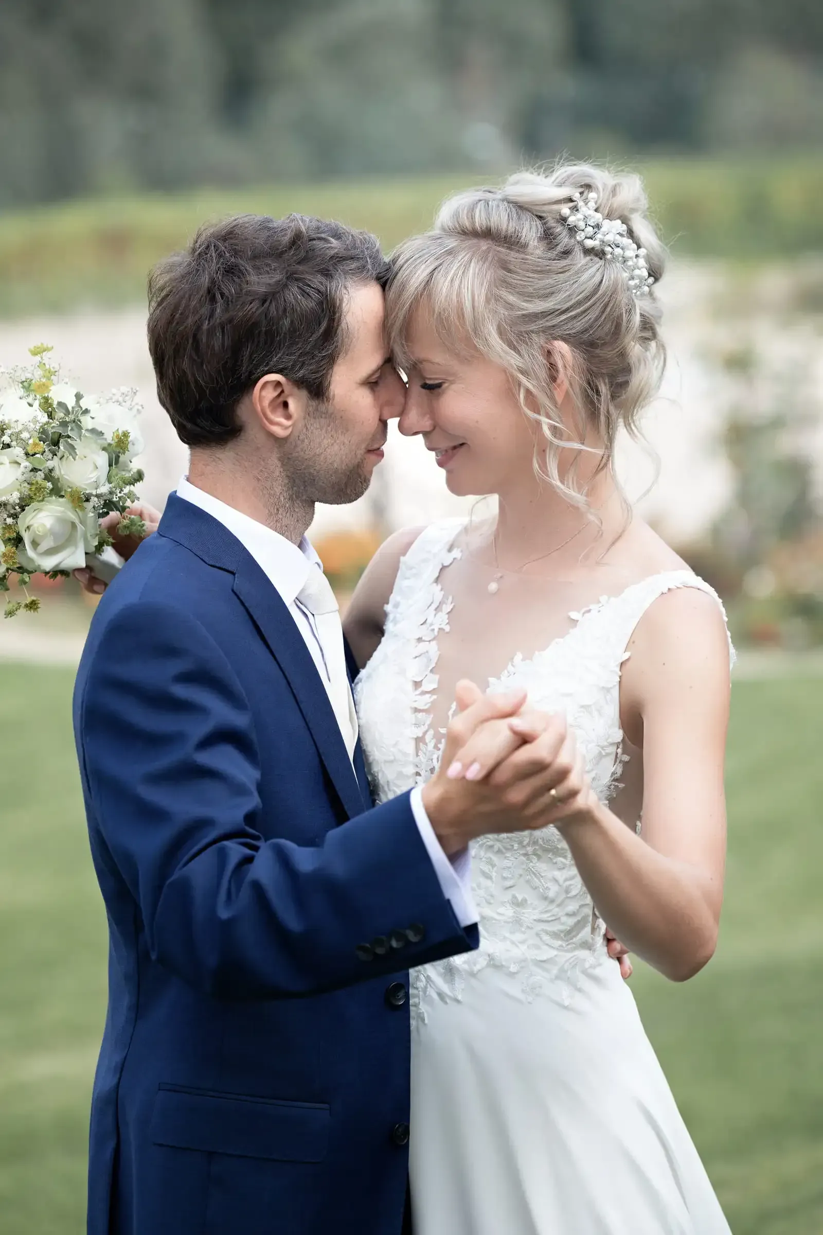 Emotionaler Brauttanz Hochzeitsfotograf
