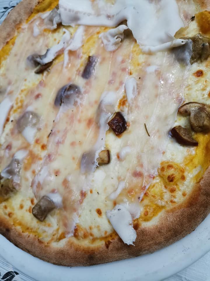 pizza coi funghi