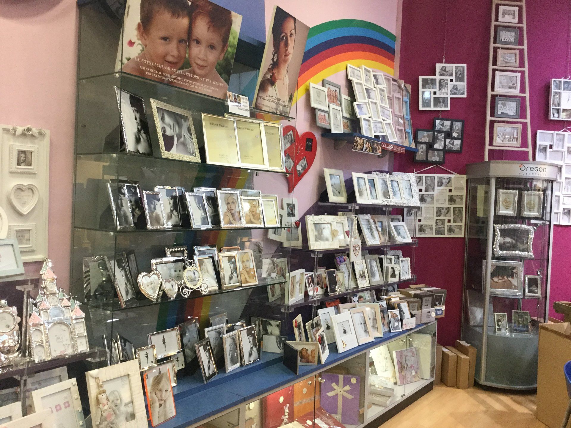 diversi gadget per foto ricordo