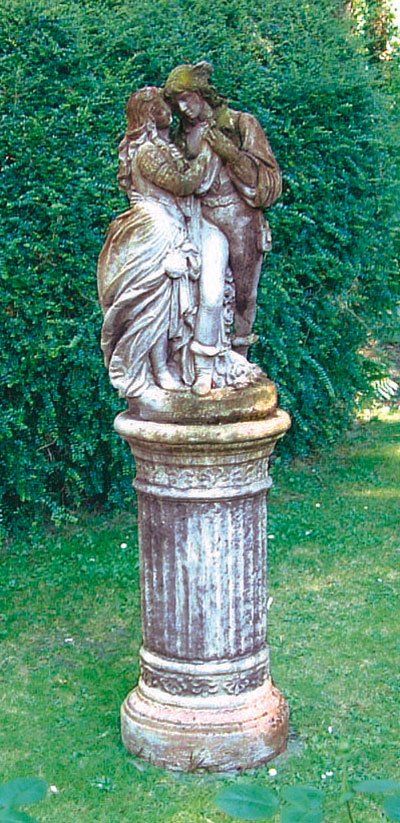 stone garden statue romeo and juliet