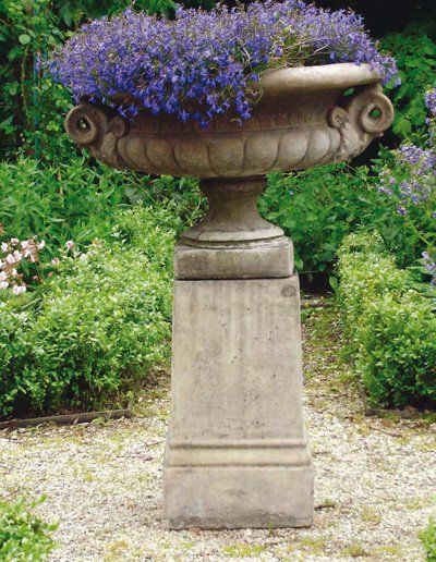 stone garden statue vienna plinth 1