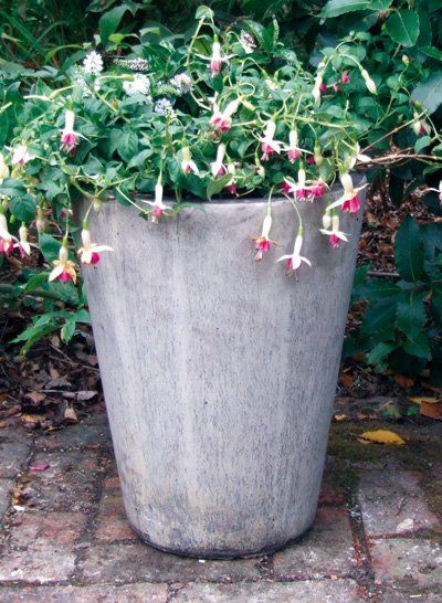 stone garden statue large long tom