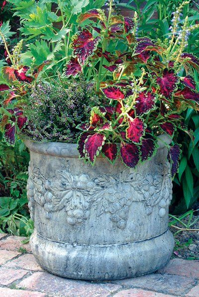 stone garden statue vienna vase 13