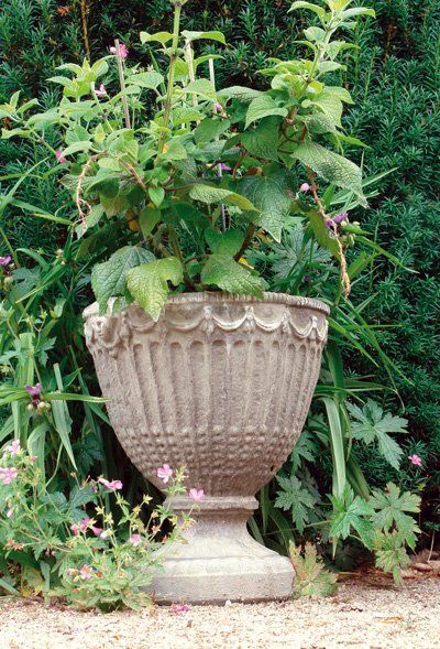 stone garden statue vienna vase 28