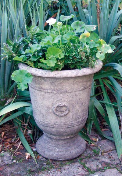 stone garden statue vienna vase 35