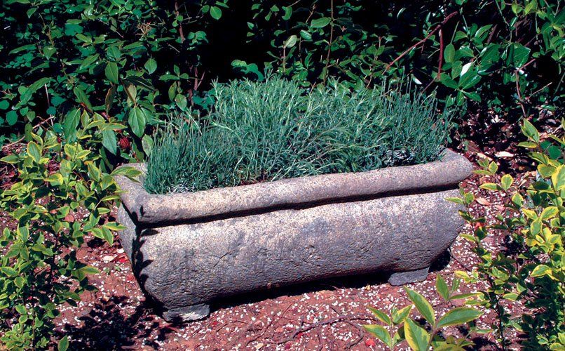 stone garden statue catalan trough
