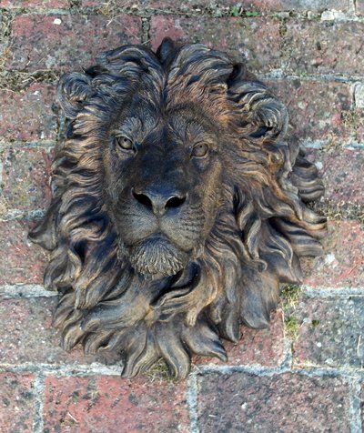stone garden statue grand lion's head