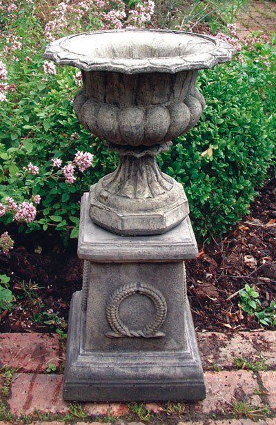 stone garden statue vienna plinth 2