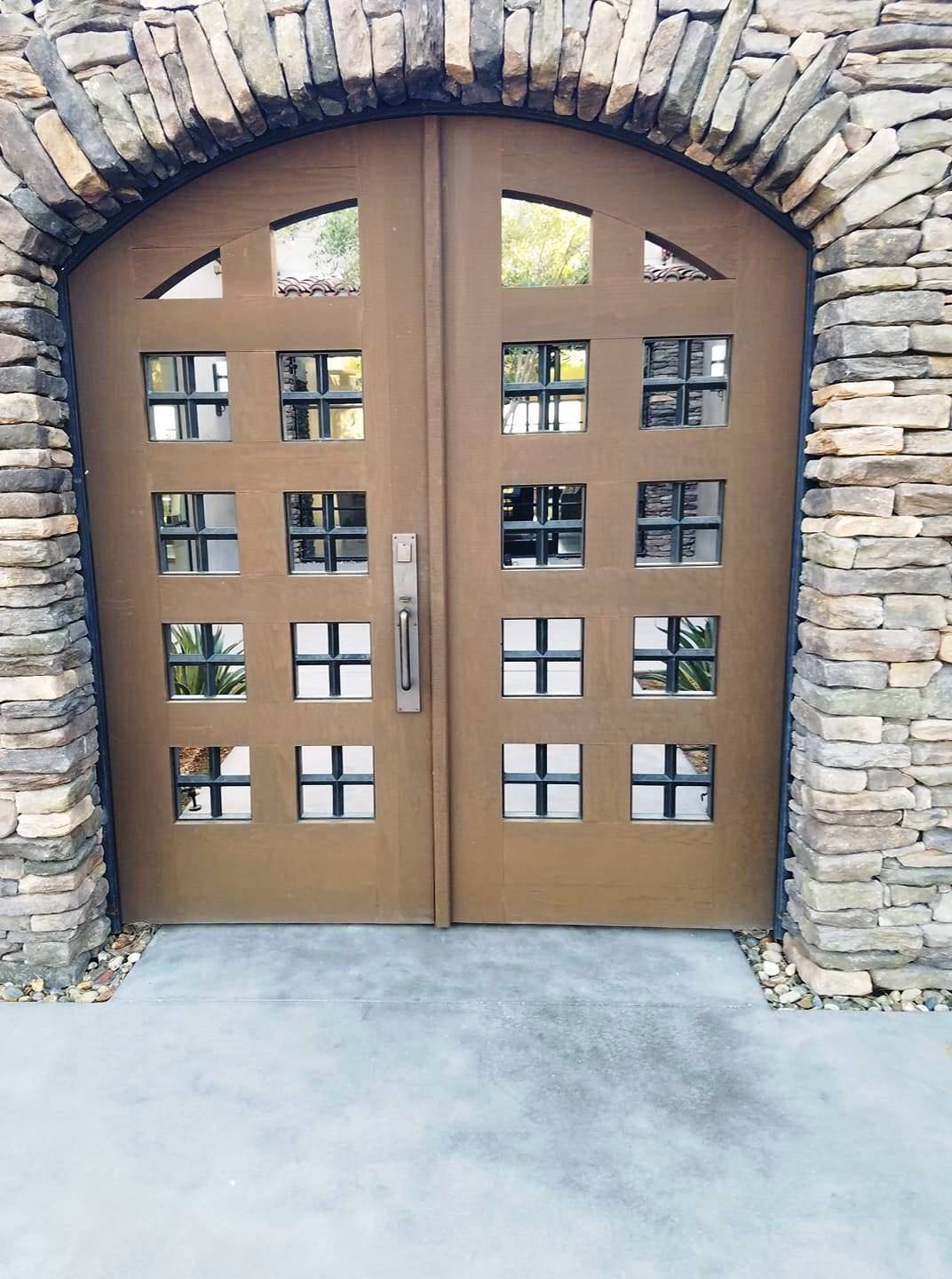 Cedar and metal gate