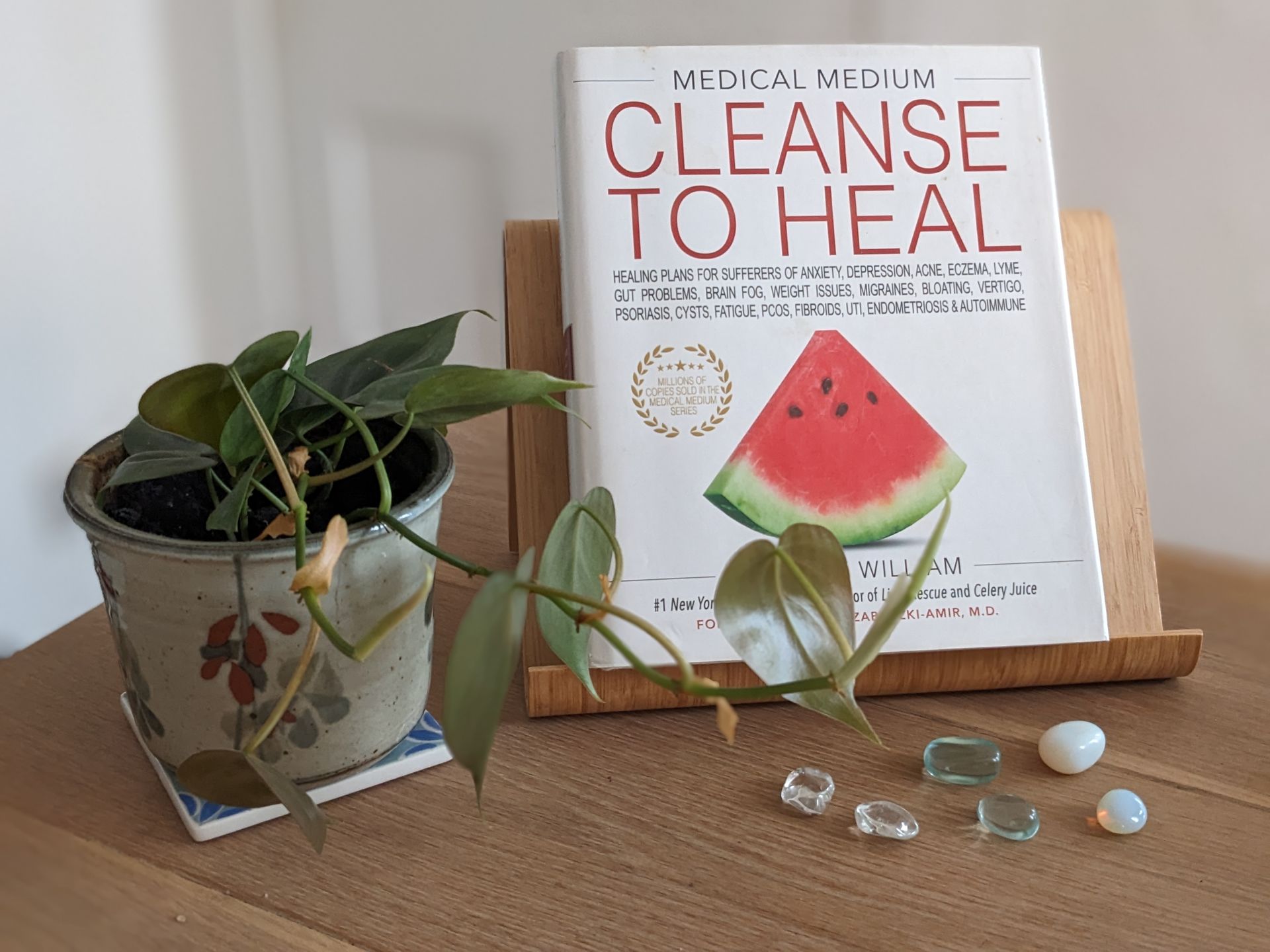 Cleanse to Heal by Anthony William - Book Review by Sue Cartwright, Spiral Leaf