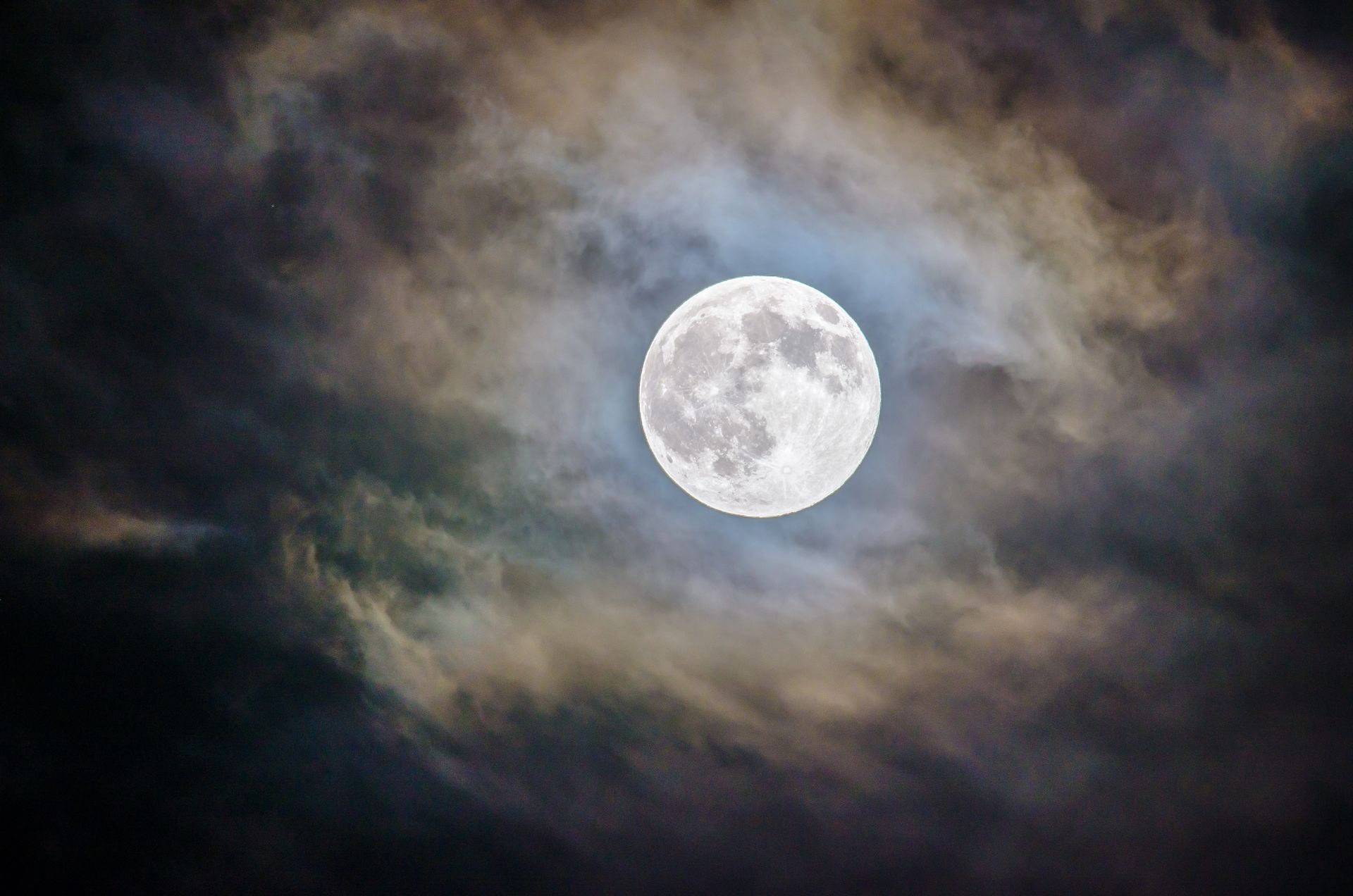 Full Cold Moon in Cancer - Image by Ganapathy Kumar - Unsplash