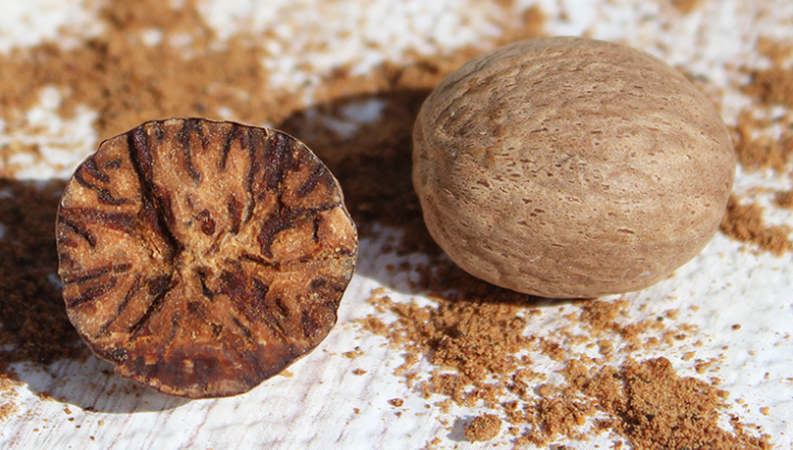 A Healing Spice (Nutmeg) by Sue Cartwright, Spiral Leaf