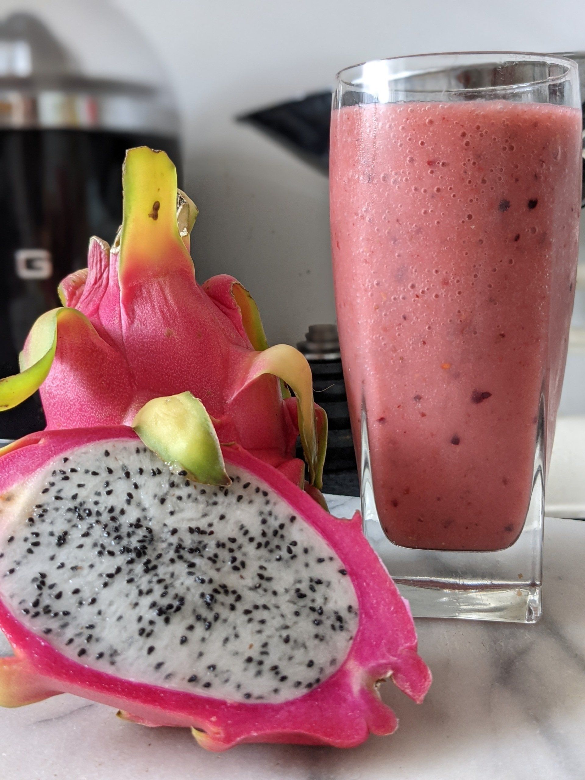 Super Fruit Smoothies - Recipes by Sue Cartwright, Spiral Leaf