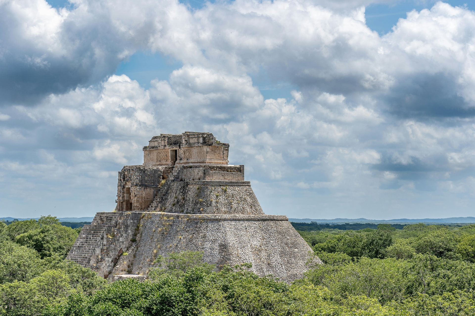 The Mayan Calendar and the Evolution of Consciousness by Sue Cartwright, Spiral Leaf