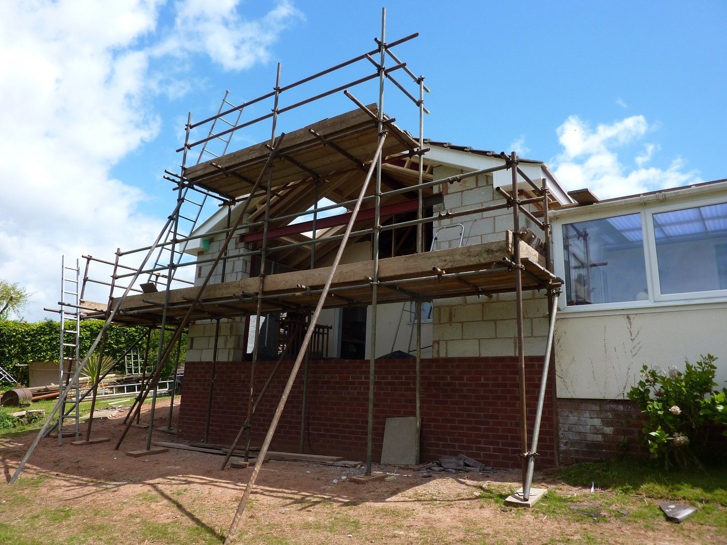 Aluminium folding doors Devon