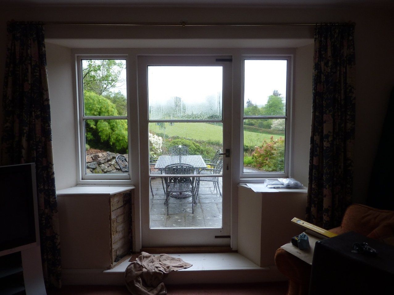 Bifold companies Lustleigh