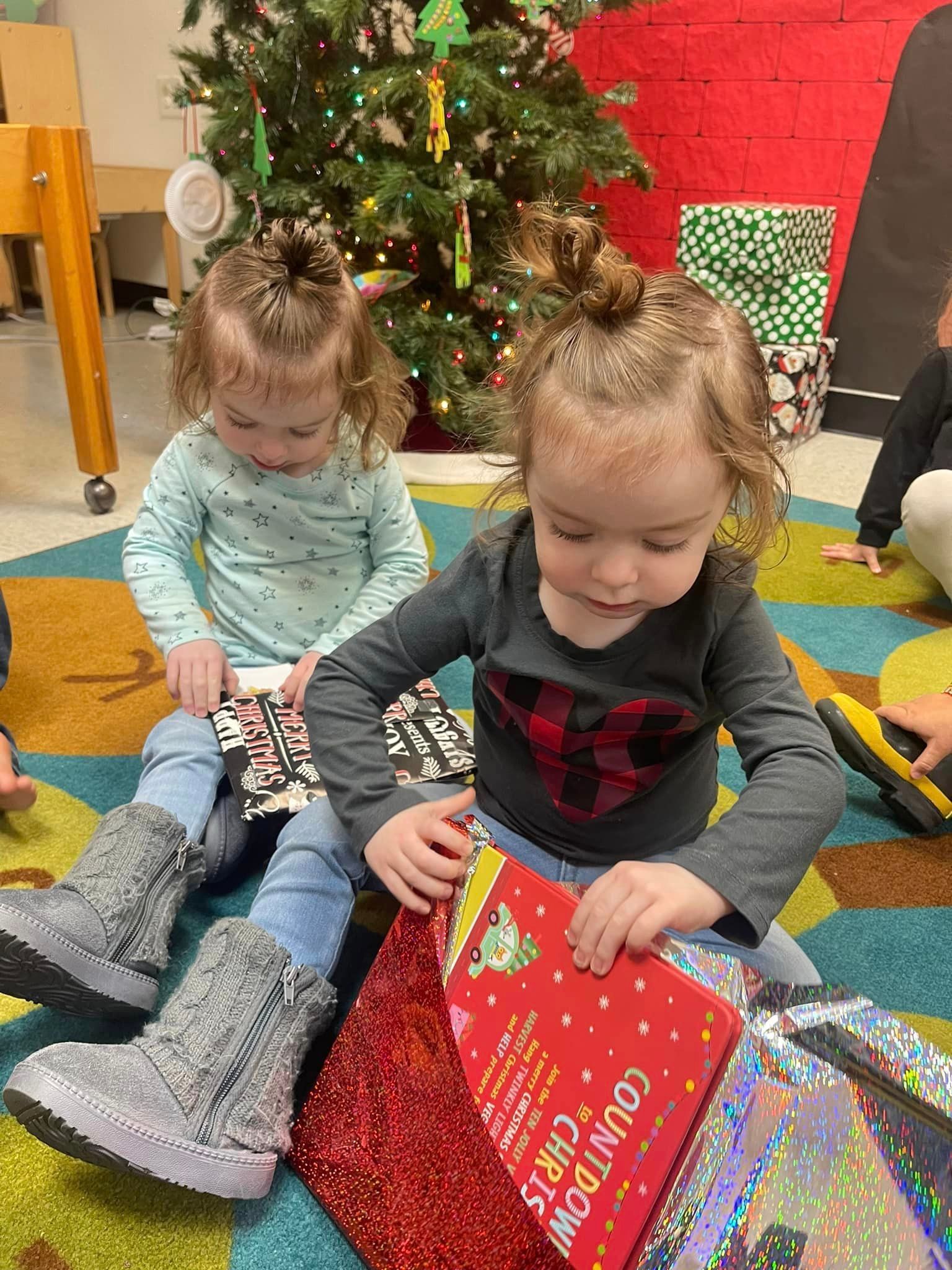 kids opening gift box