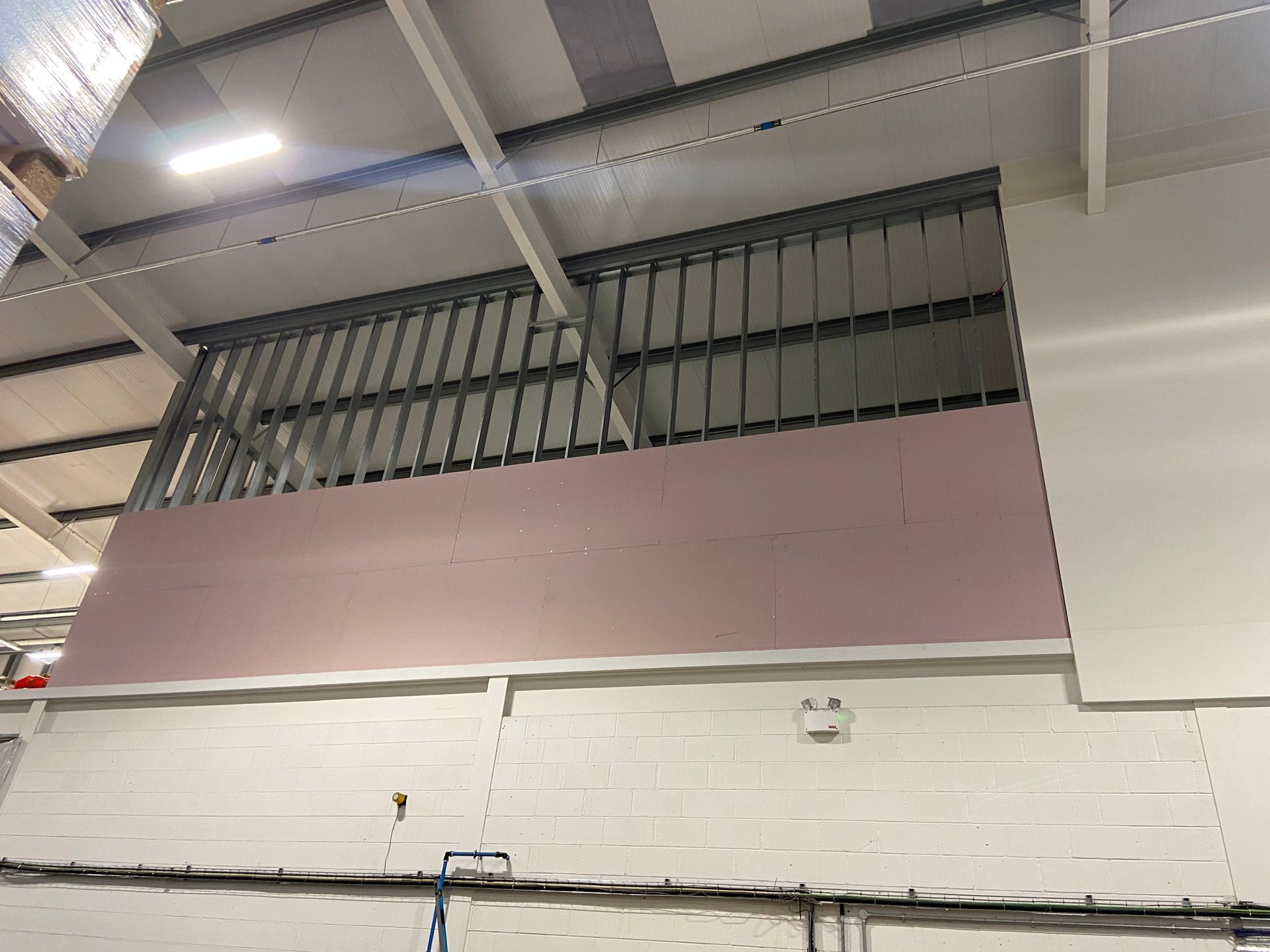 Boarding of mezzanine 