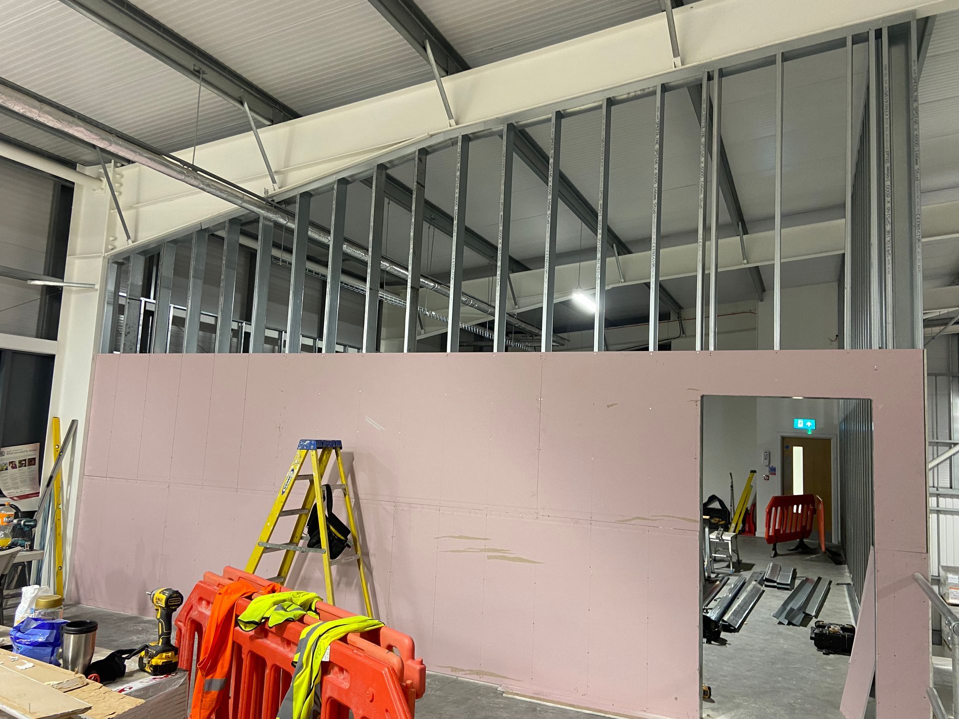 Plasterboarding of commercial dwelling 