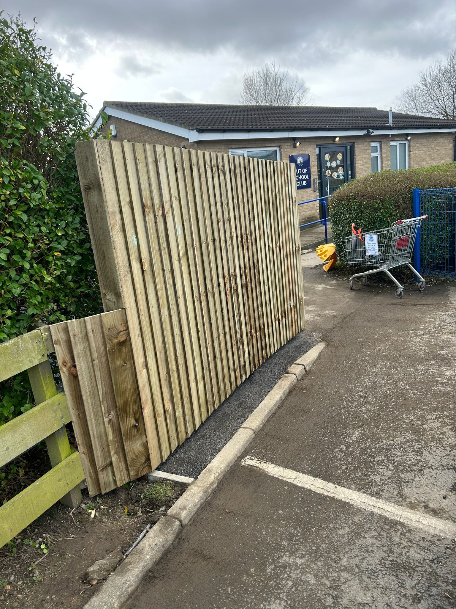 Sharp Lane fencing example 