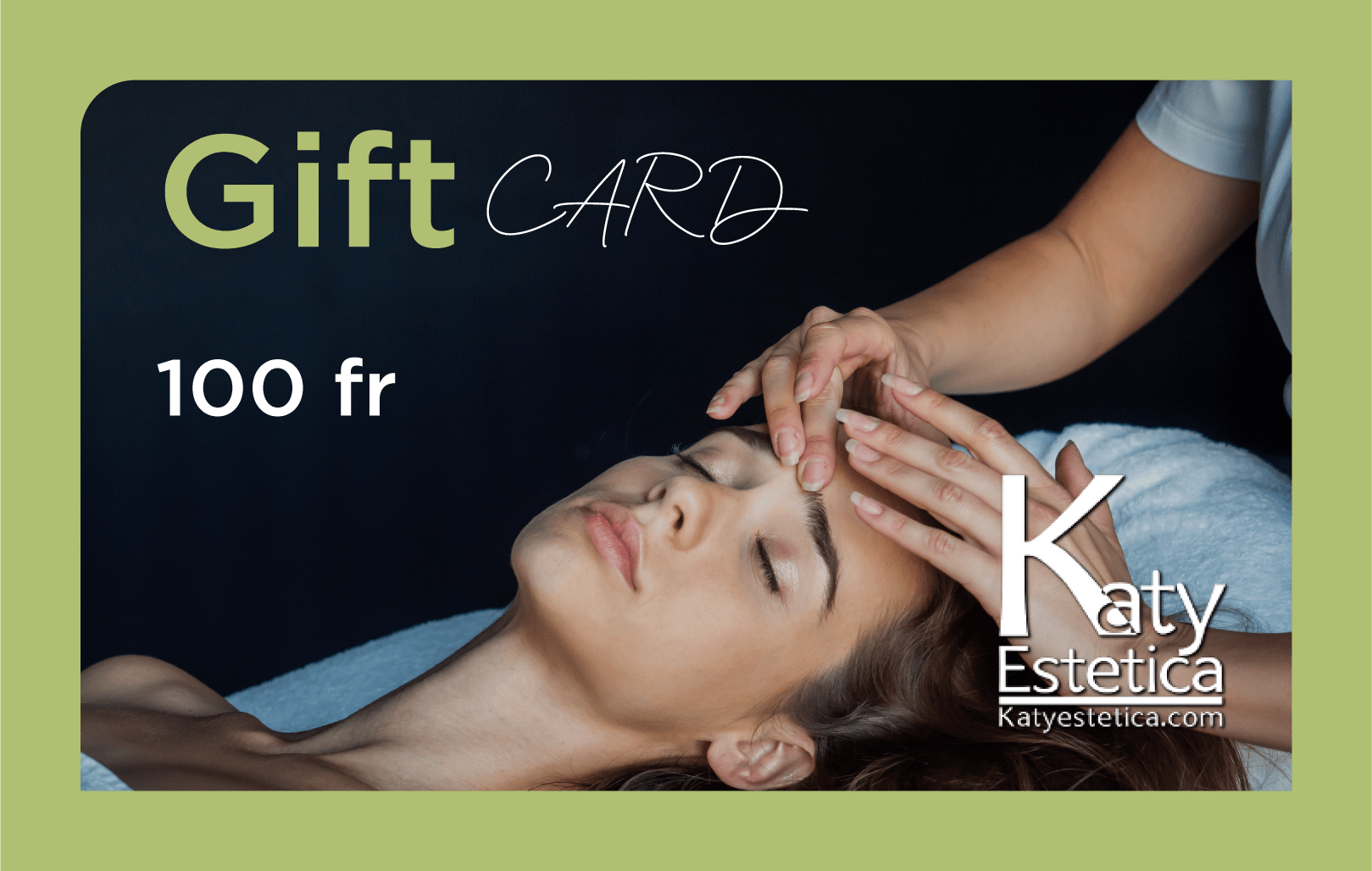 Una carta regalo con una donna che si fa fare un massaggio al viso