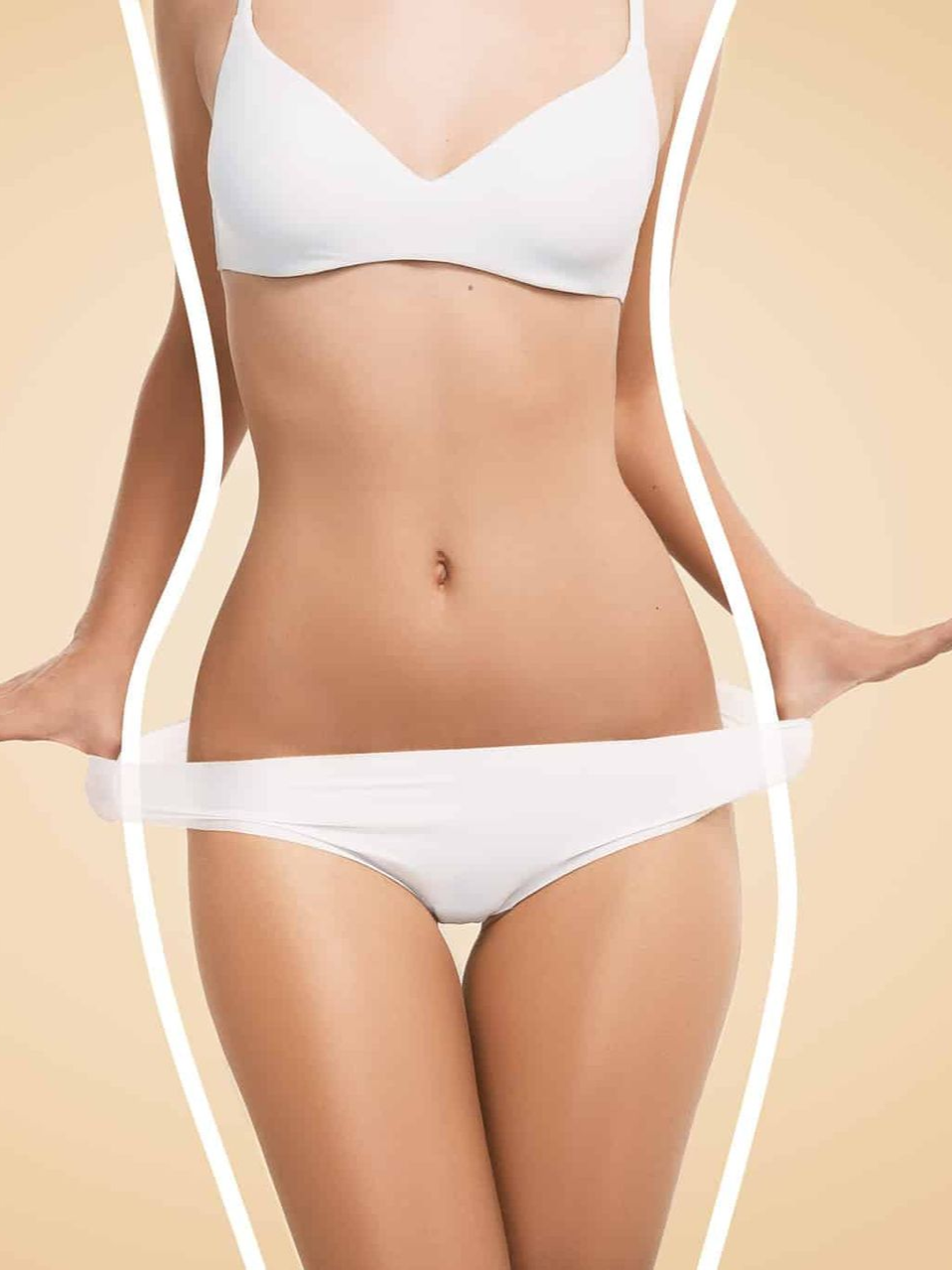 Donna in lingerie bianca con sovrapposizione di linee di contorno del corpo, sfondo beige.