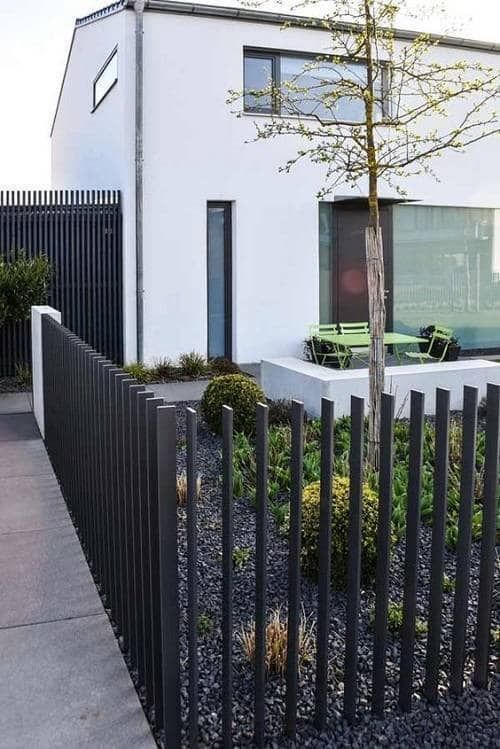 Modern fence installation in Mill Valley CA