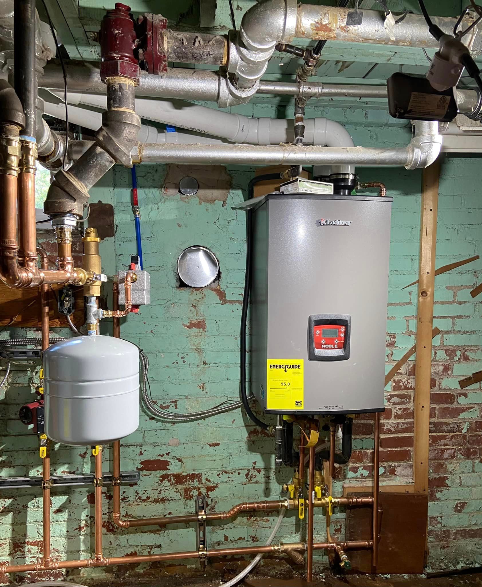 tankless+water+heater+Peoria+Il-1920w.jpg