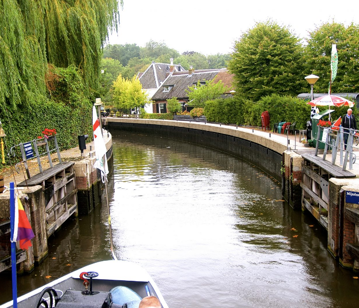 De sluis in met de Labora Classique