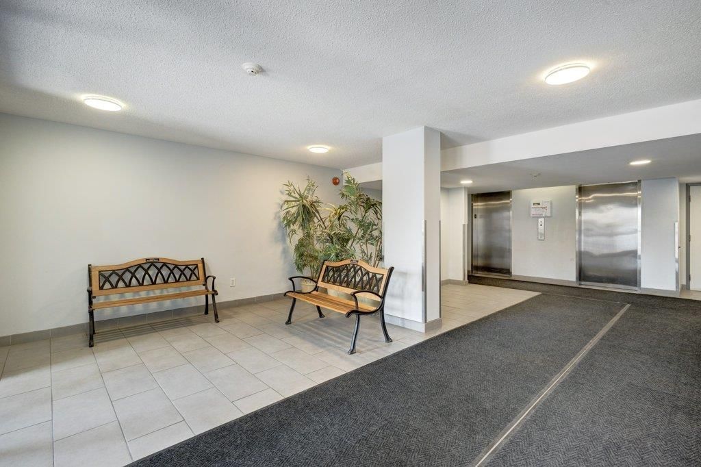 Calgary condo main lobby