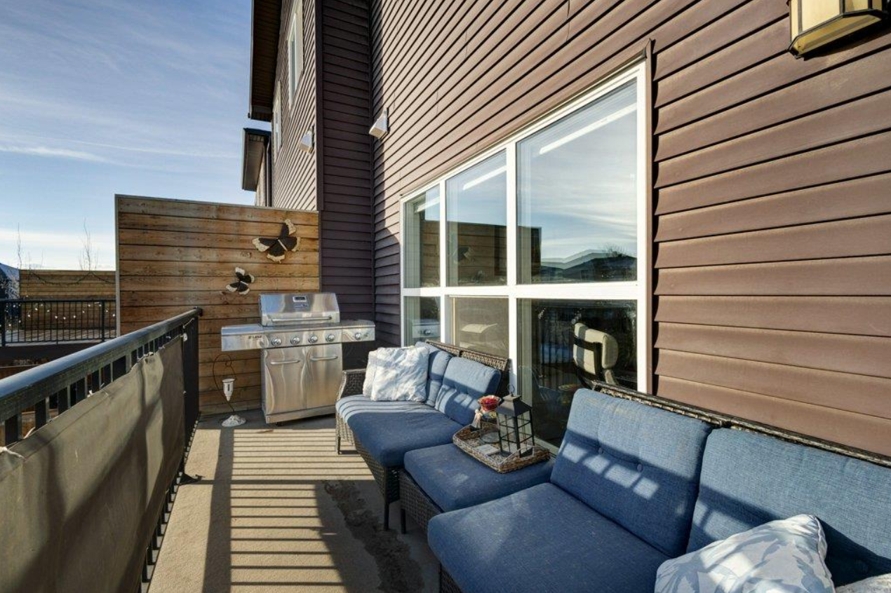 303 Walgrove balcony