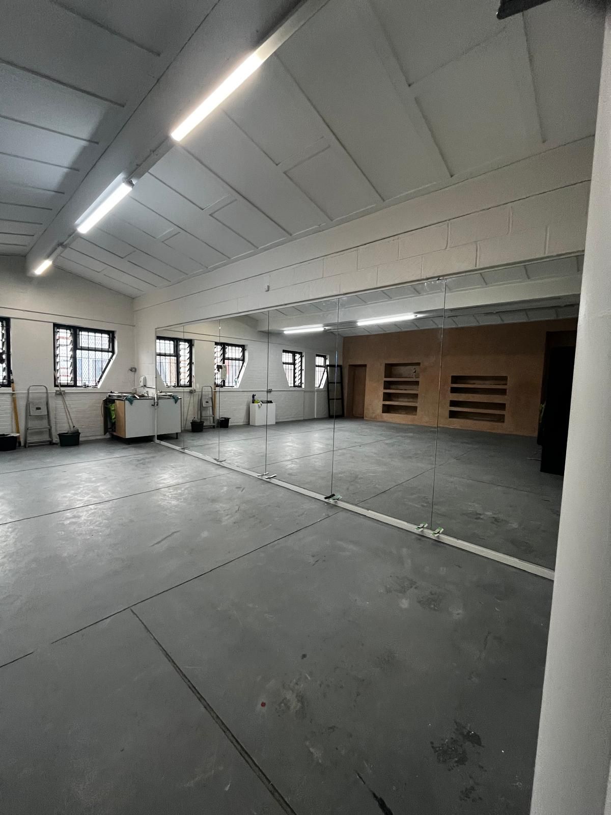 pilates studio mirror hackney