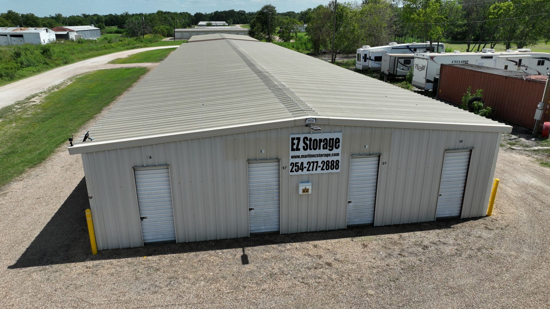 Marlin EZ Storage Highway 7 drive-up storage facility serving Falls County and Marlin TX