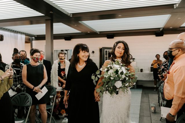 Des Moines & Central Iowa Wedding and Event Florist