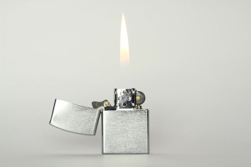 accendino in argento