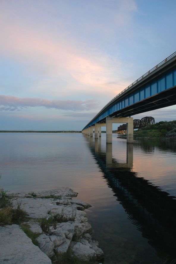 Lake Amistad bridge