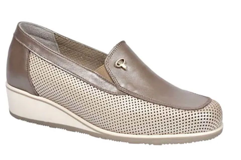 scarpa per donna beige
