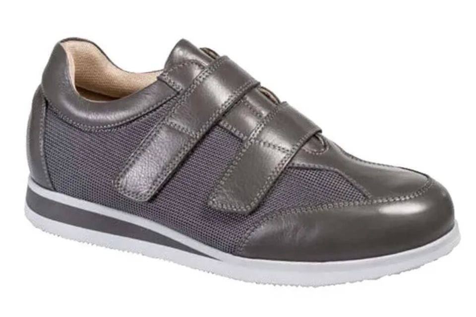 scarpa per donna chiusa grigio