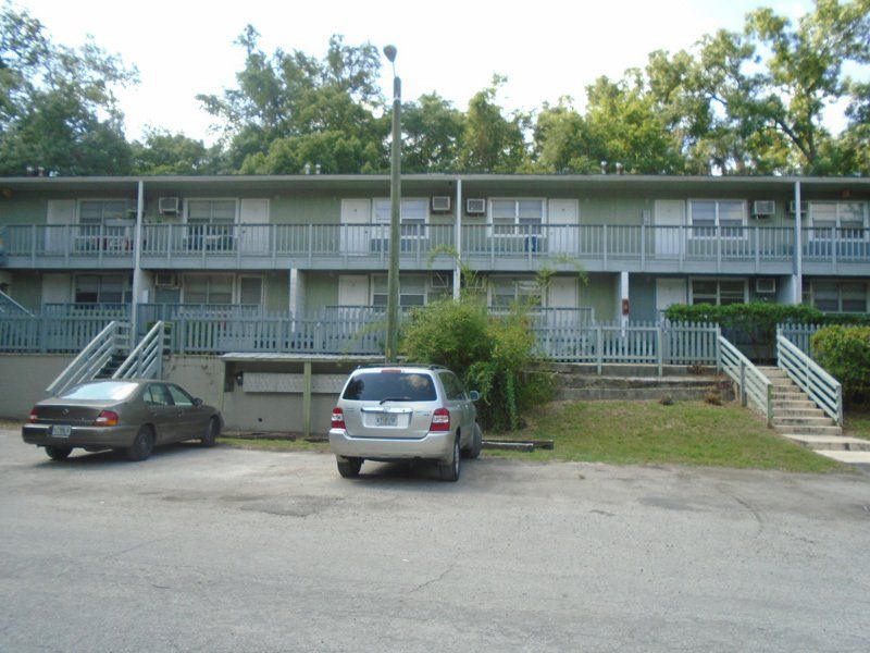 Wood River Apartments