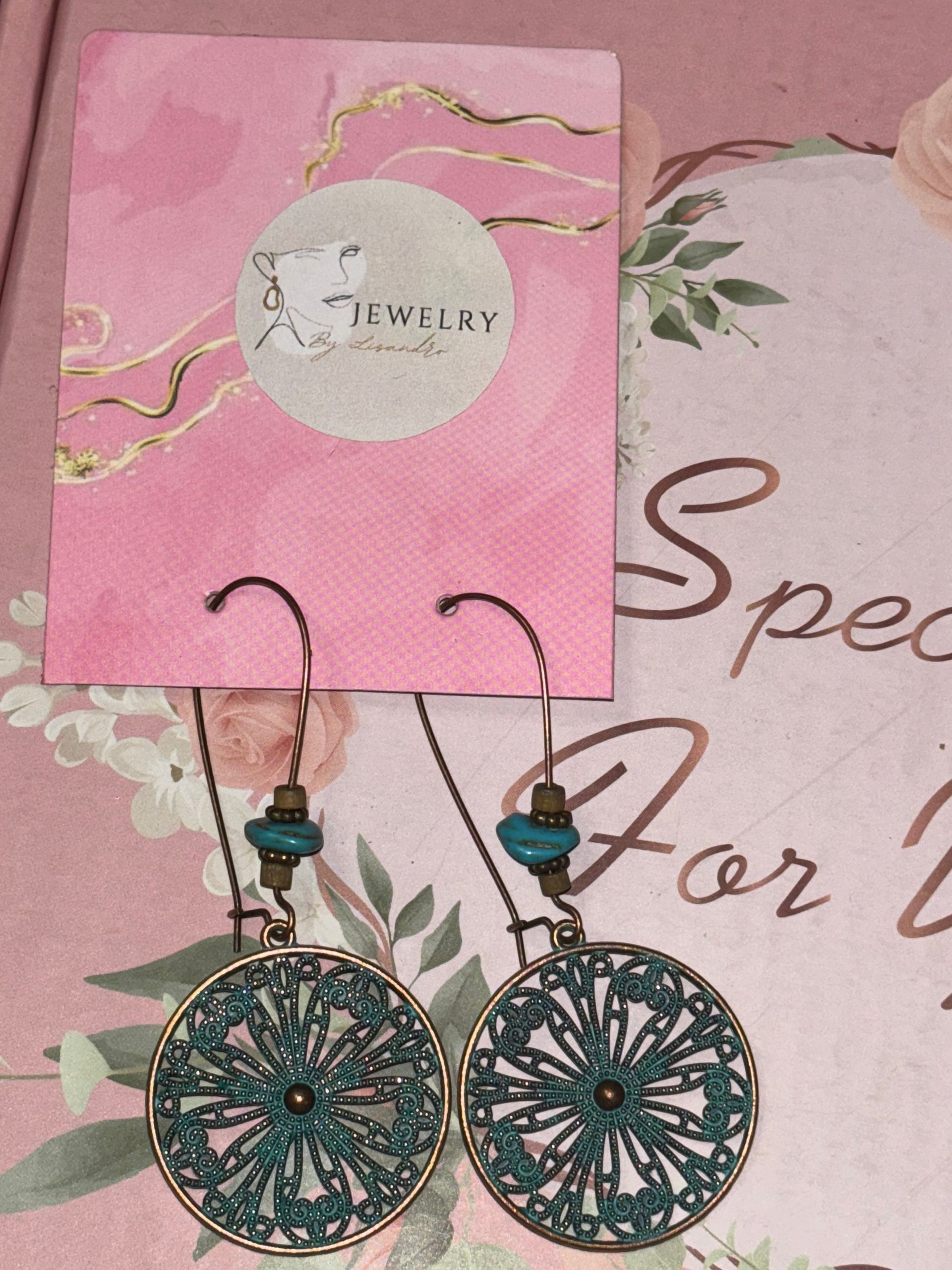 Mooie opvallende groen oorbellen