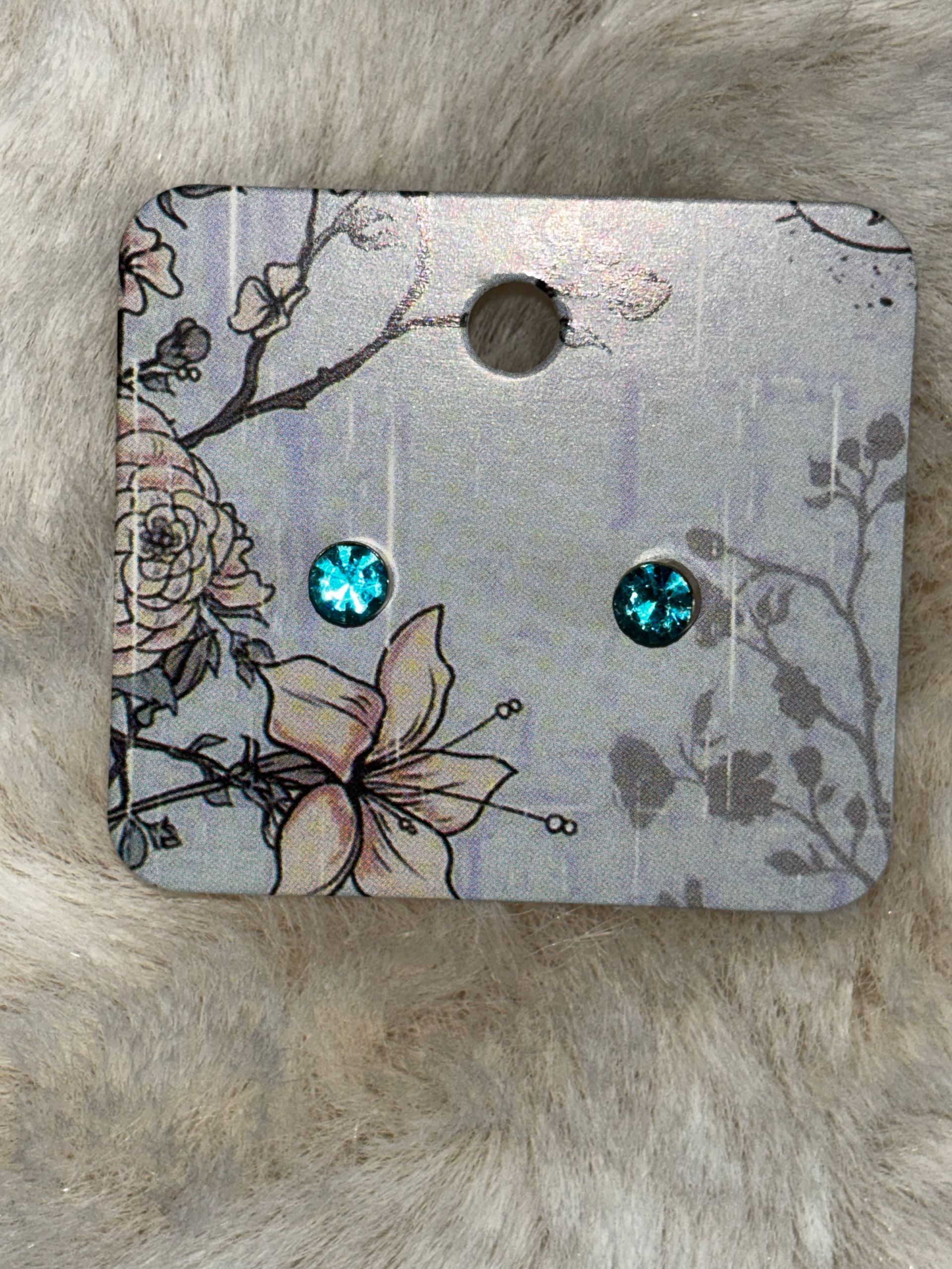 Oorbel met een mooie blauwe steen erin