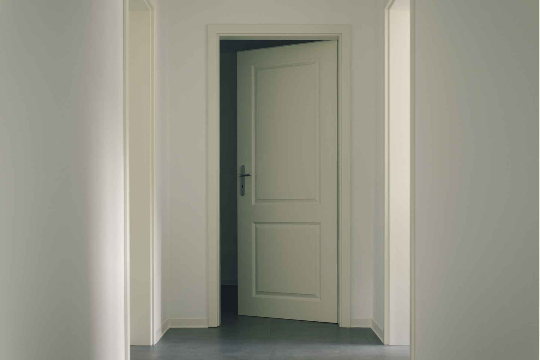 Sevilla puerta lacada blanca