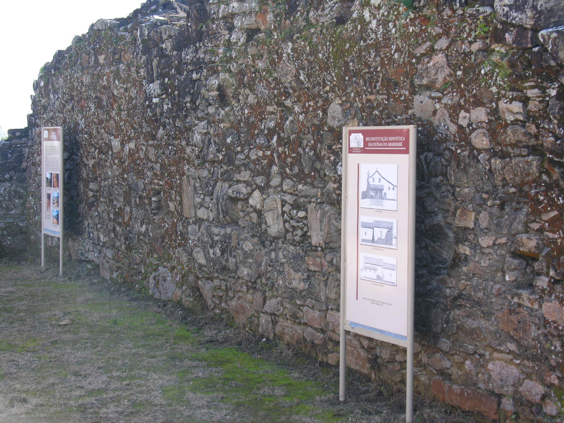 Ruínas do Abarebebê