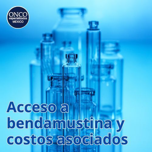 Frascos con solución inyectable sobre fondo azul.