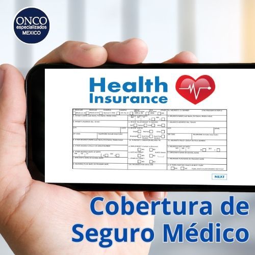 Formulario de seguro médico visto en la pantalla de un smartphone.